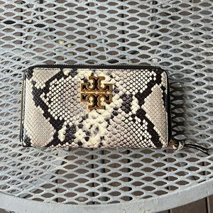 Tory Burch Wallet